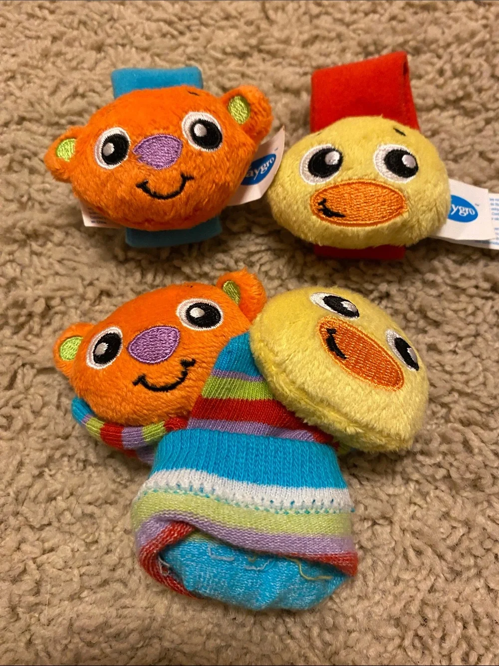 Playgro Plush Baby Rattle foot finder socks and wrist rattle set!